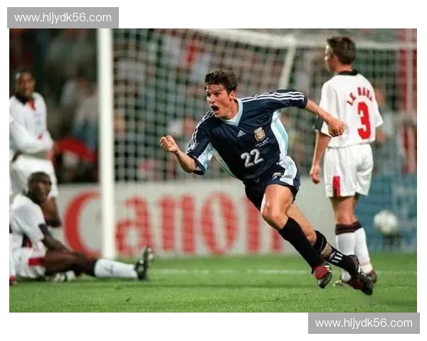 从美国草地到足球历史转折的一九九四年世界杯传奇回望群星与点球之夜